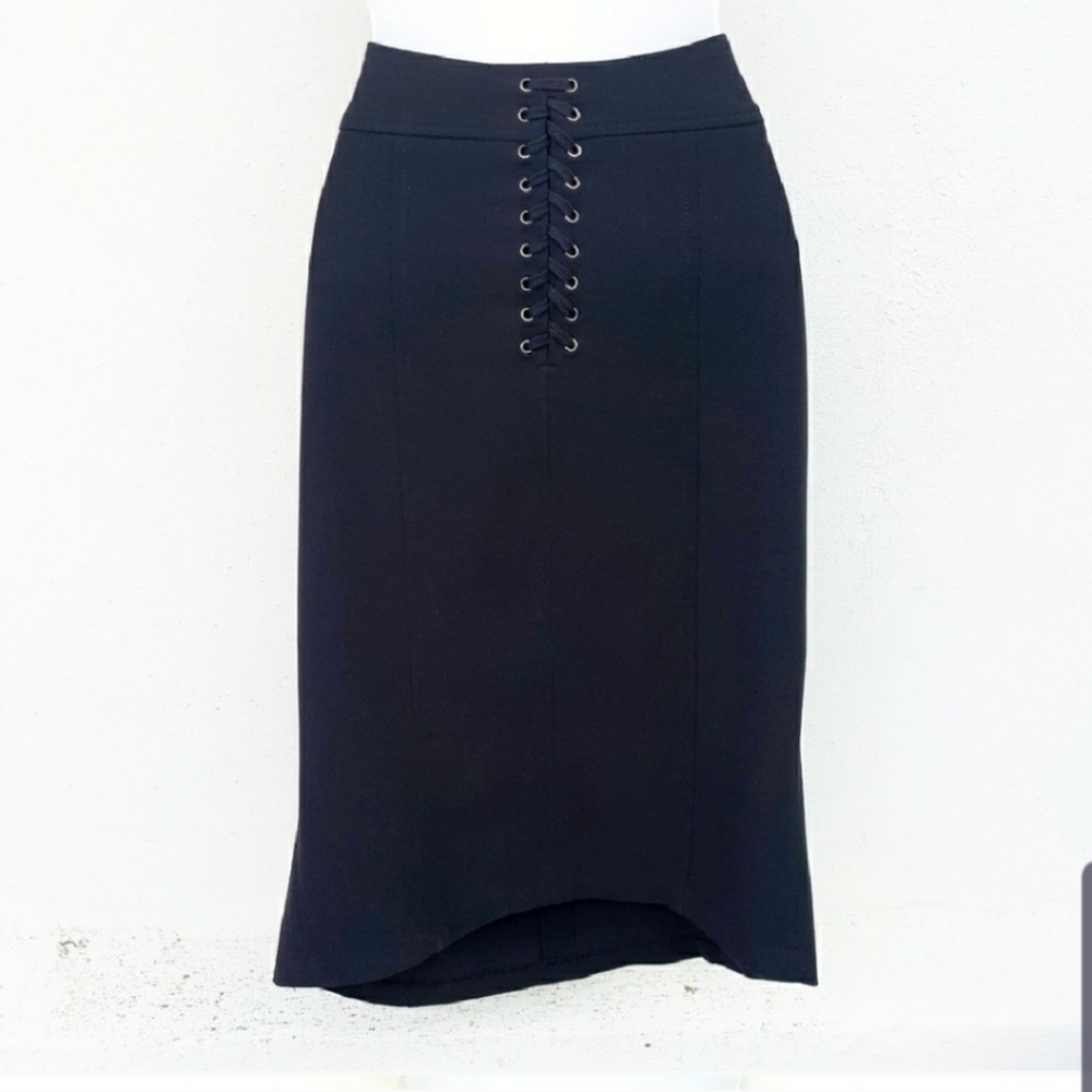 EUC The Limited Desk to Dinner Skirt